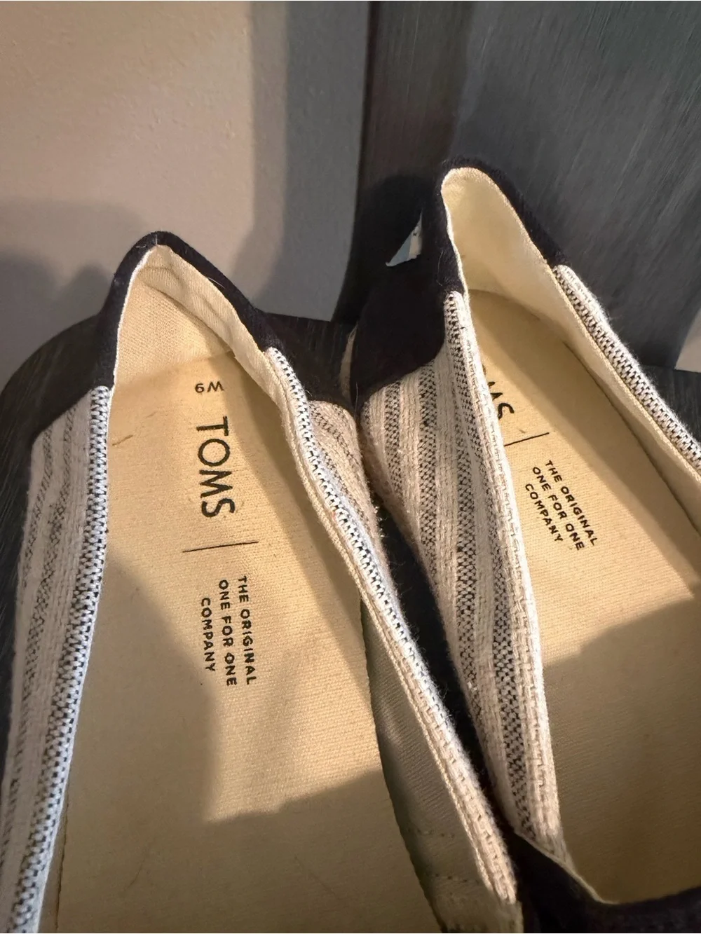 TOMS Alpargata Black Canvas Espadrille Slip-On Flats Women's Size 9